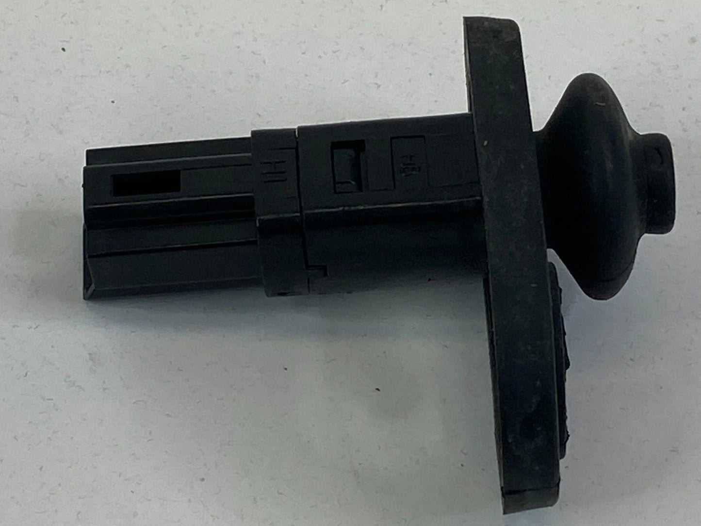 2005-2010 KIA SPORTAGE FRONT LEFT DOOR AJAR LIGHT JAMB COURTESY CONTROL SWITCH