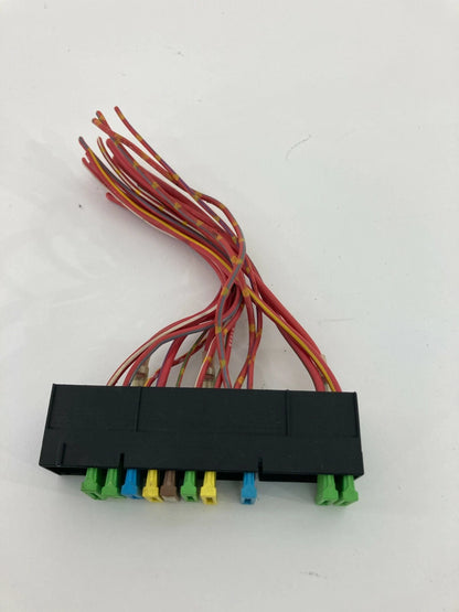 1998 98 BMW 740IL 4.4L SMALL FUSE BOX RELAY BLOCK HOLDER FUSE CARRIER 8366631