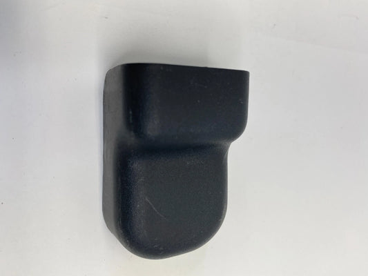 07-10 HYUNDAI ELANTRA FRONT LEFT INNER SEAT TRACK CAP COVER TRIM 885673K000 OEM