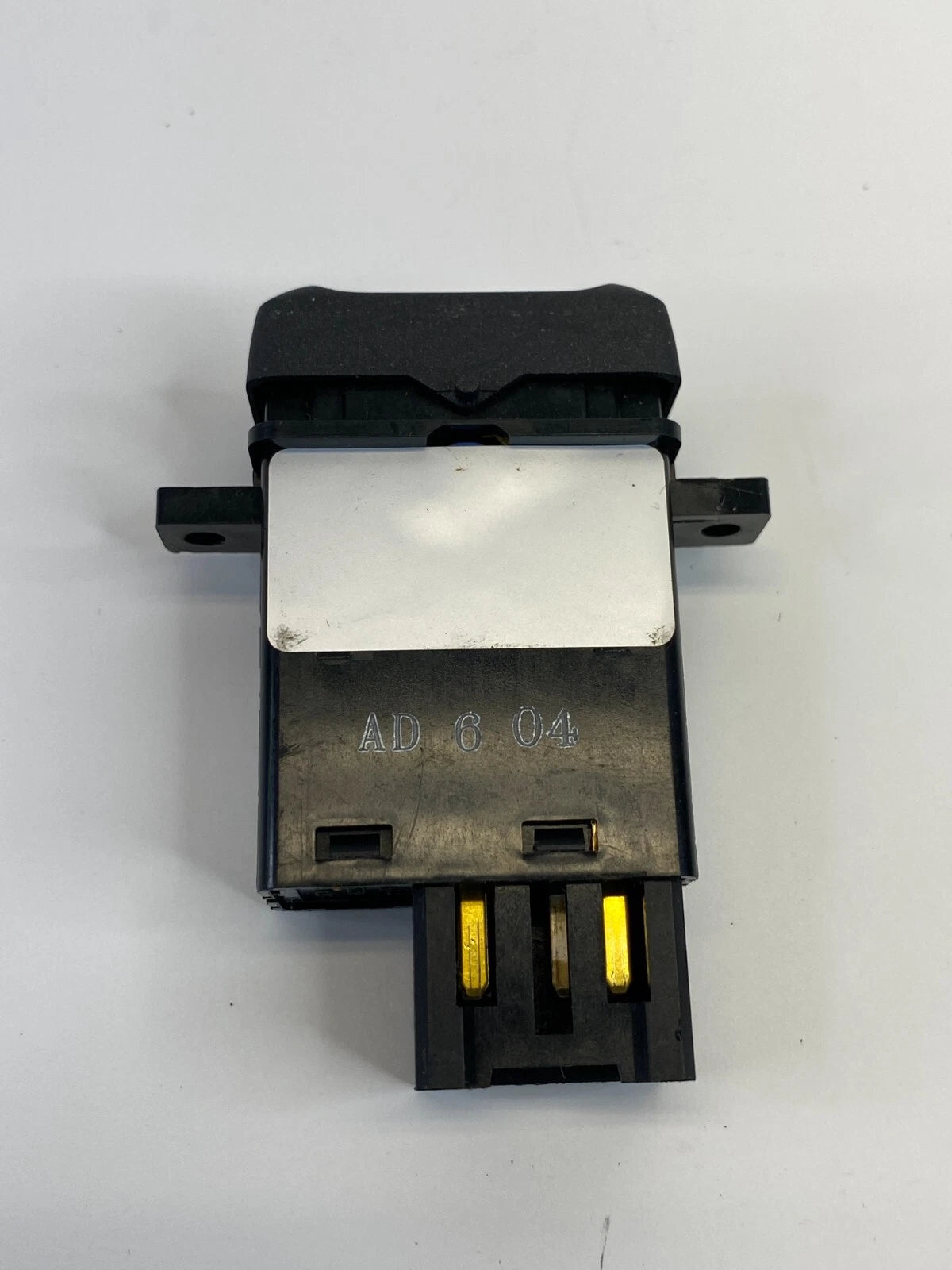 03-07 HONDA ACCORD SEDAN CENTER CONSOLE HEATED SEAT SWITCH BUTTON M22831 OEM