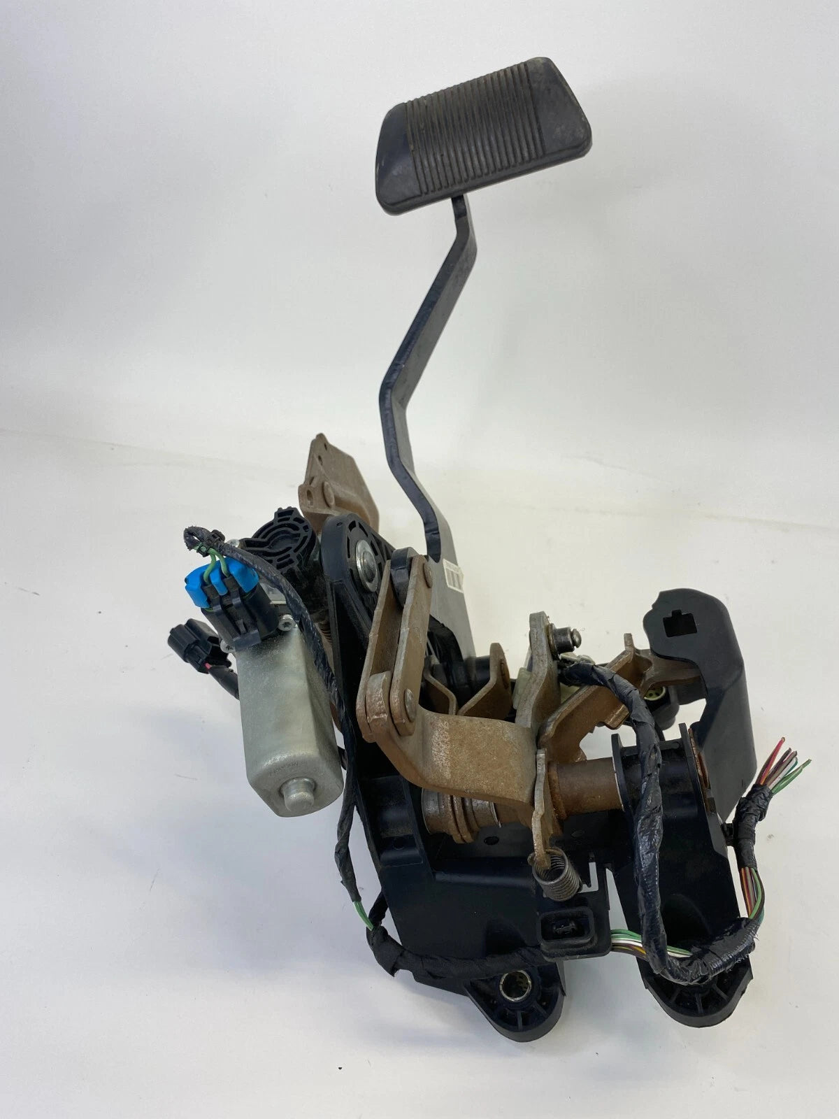 2009-2012 VW VOLKSWAGEN ROUTANPOWER ADJUSTABLE BRAKE PEDAL 04721199AE OEM