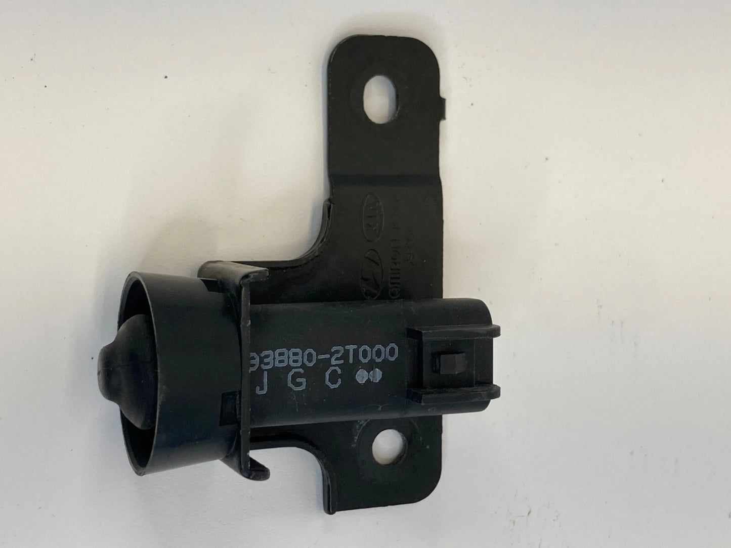 2011-2016 KIA OPTIMA FRONT ALARM HOOD BONNET ALARM SWITCH SENSOR 93880-2T000 OEM