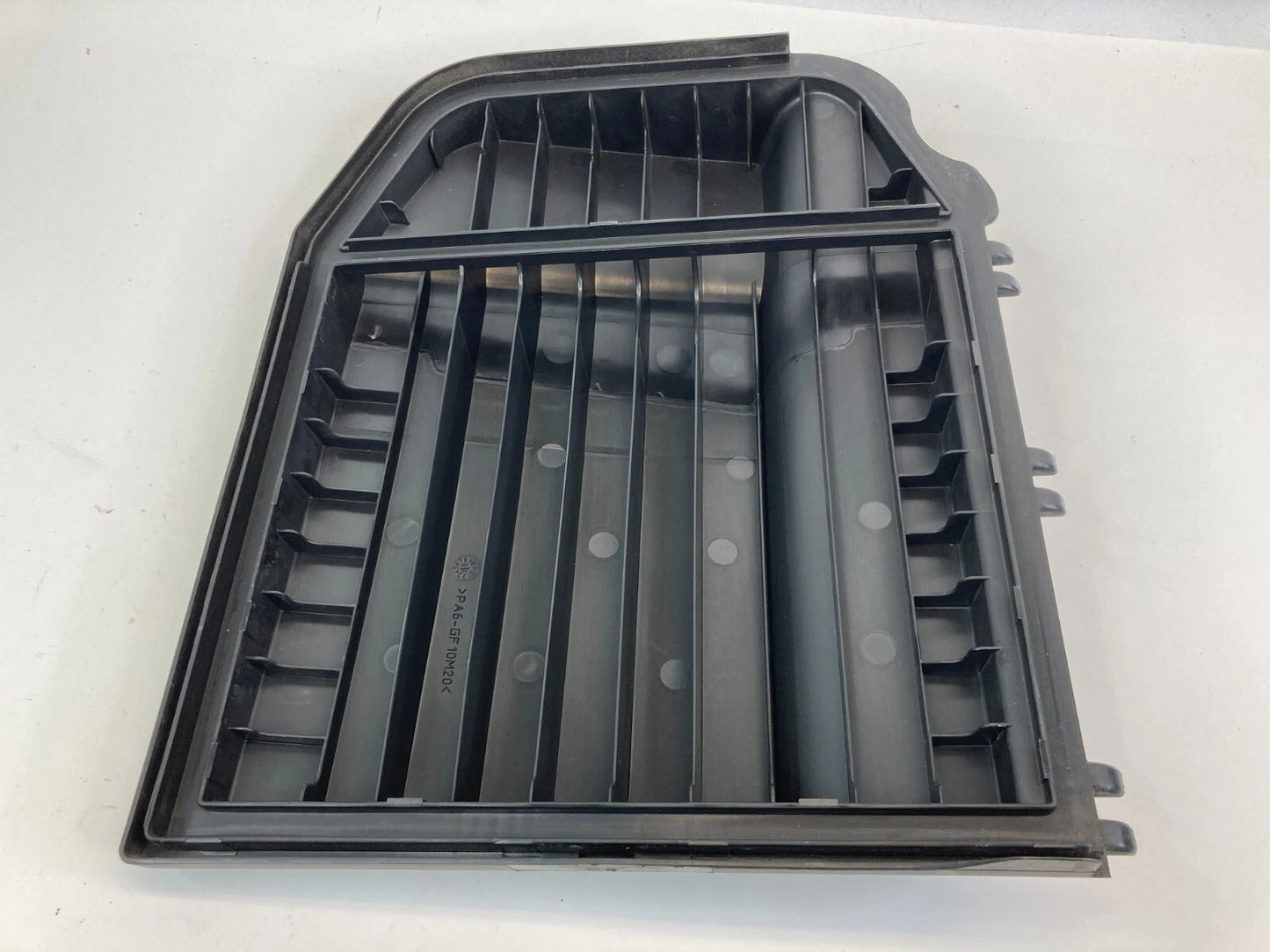 09-10 BMW 535I XDRIVE AIR CLEANER FILTER BOX INTAKE UPPER HOUSING 70304789 OEM