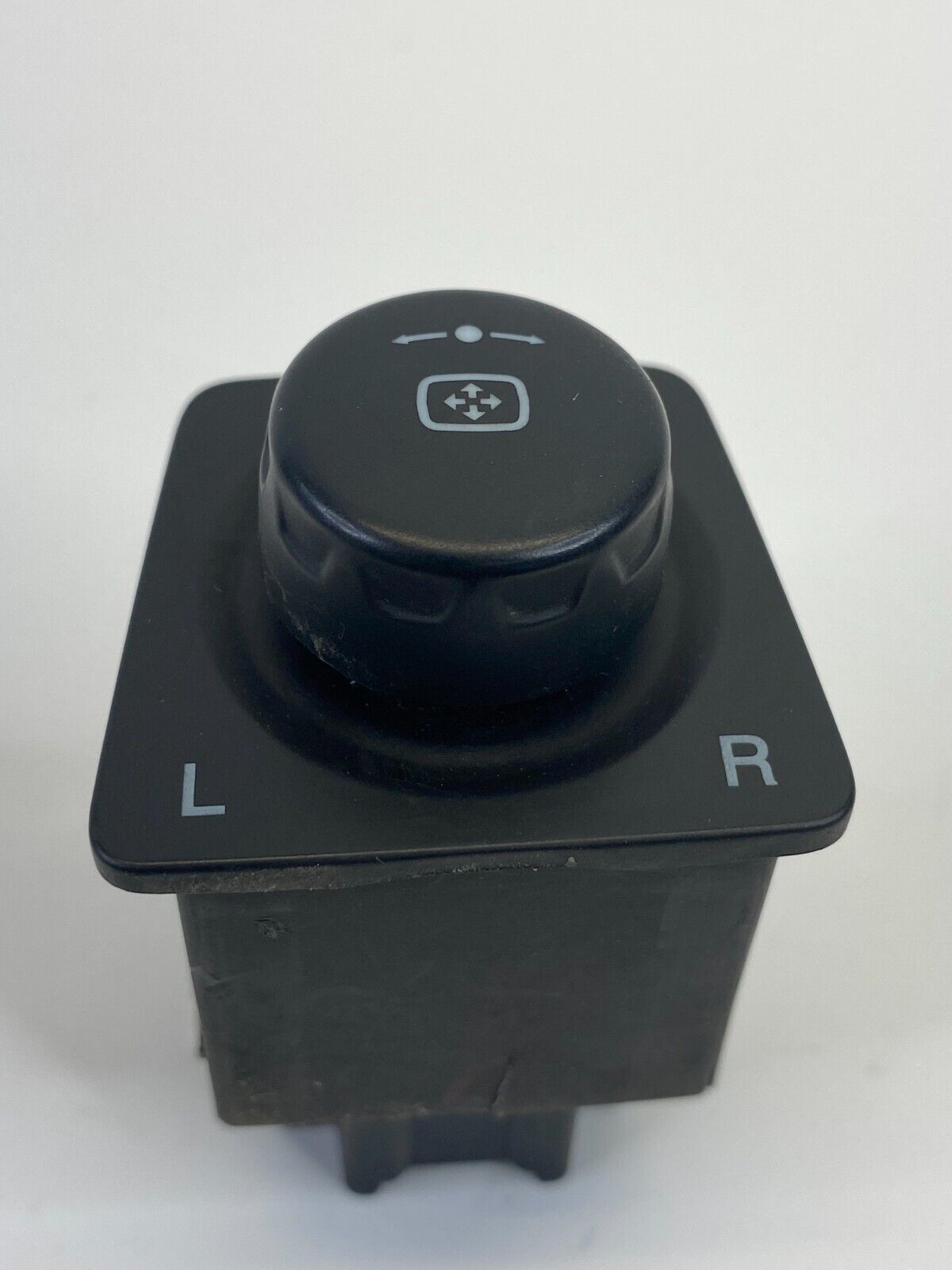 2012-2015 Chevrolet Captiva Sport Power Mirror Adjustment Control Switch Button