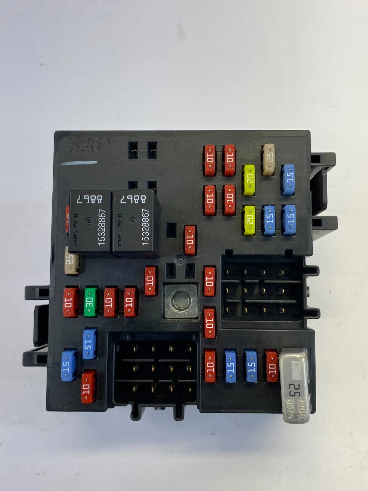 2003-2006 CHEVROLET TAHOE 5.3L ENGINE FUSE BOX JUNCTION BLOCK 15058033 OEM