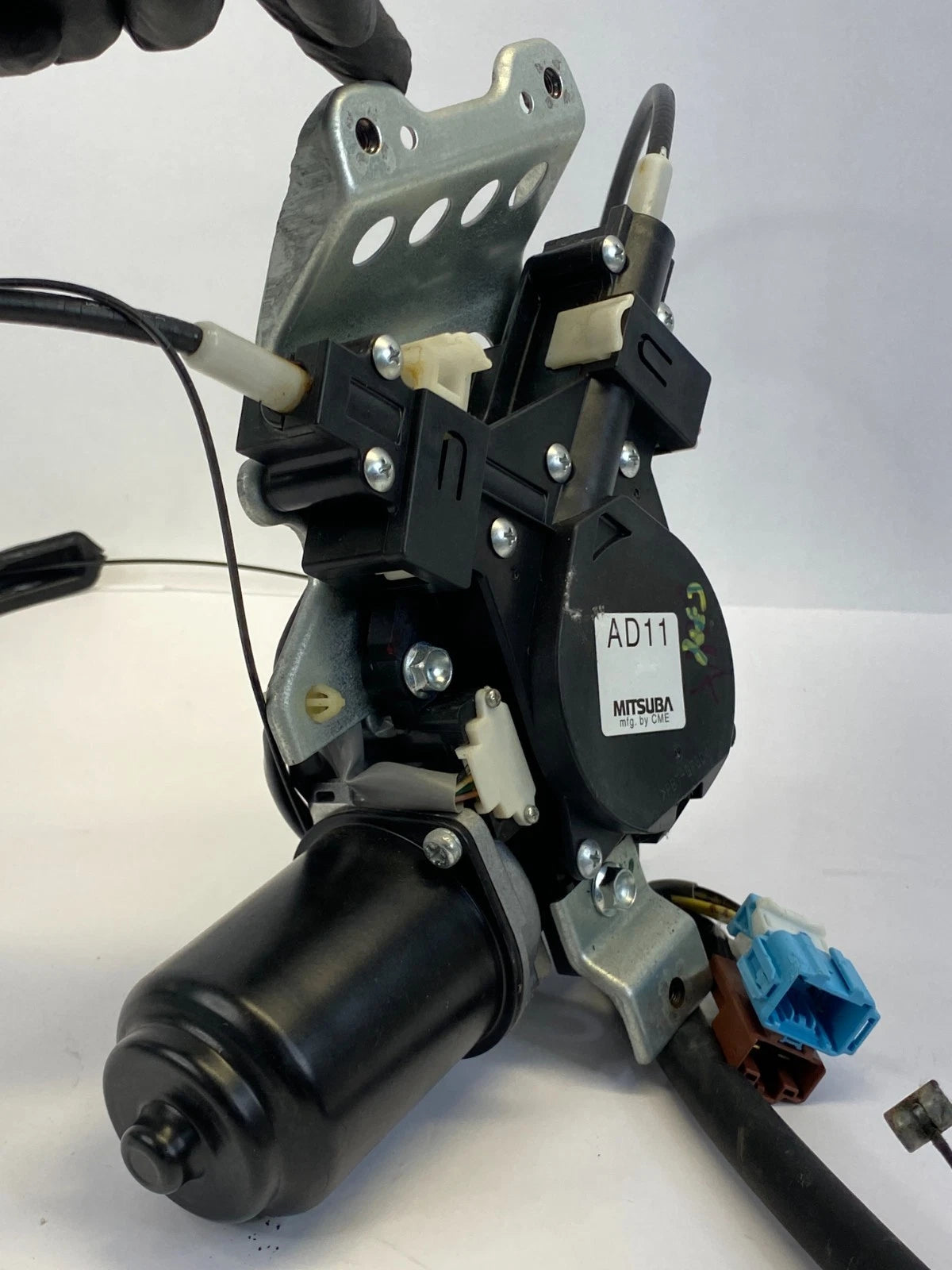 2005-2010 HONDA ODYSSEY LEFT DOOR POWER SLIDING WINDOW MOTOR REGULATOR OEM