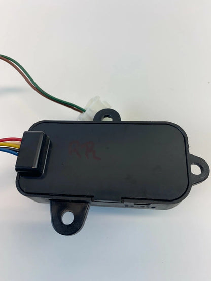 04-06 KIA AMANTI REAR RIGHT SIDE DOOR WINDOW CONTROL SWITCH BUTTON 621W04730 OEM