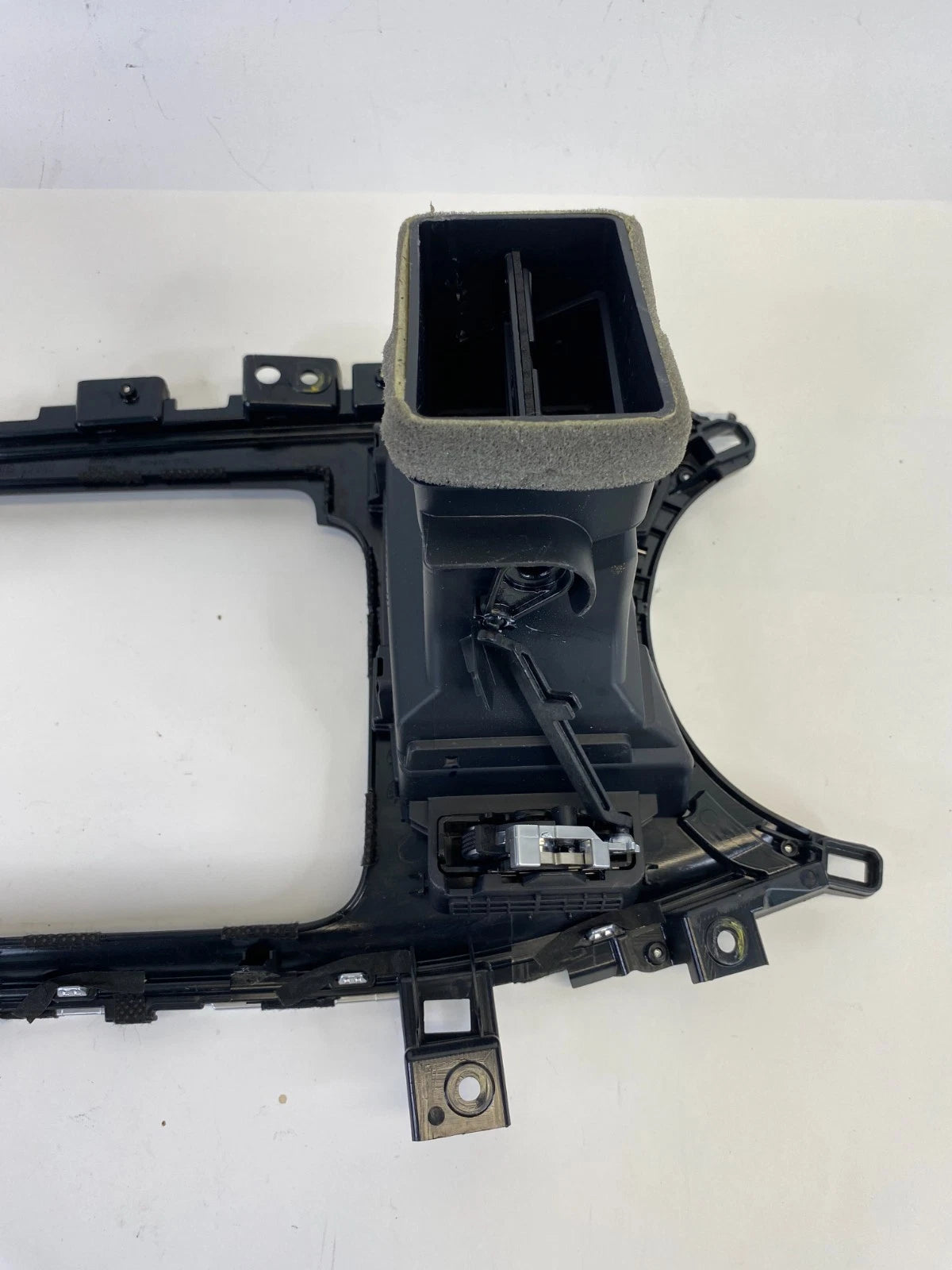 2014-2016 KIA OPTIMA CENTER DASH RADIO BEZEL AIR VENT OUTLET DUCT 97410-2TAA0