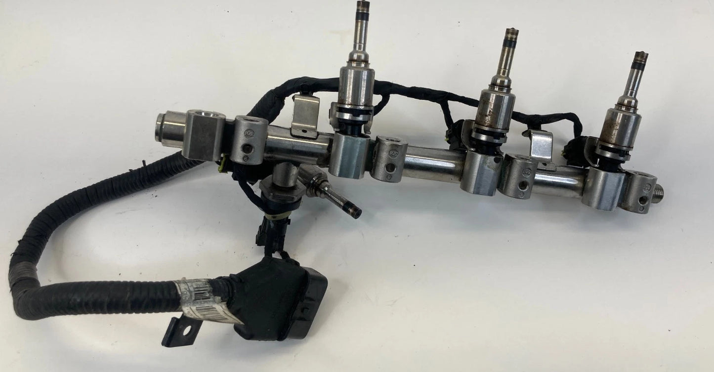 2012-2017 HYUNDAI ACCENT 1.6L FUEL INJECTION RAIL & INJECTOR ASSEMBLY 9162040003