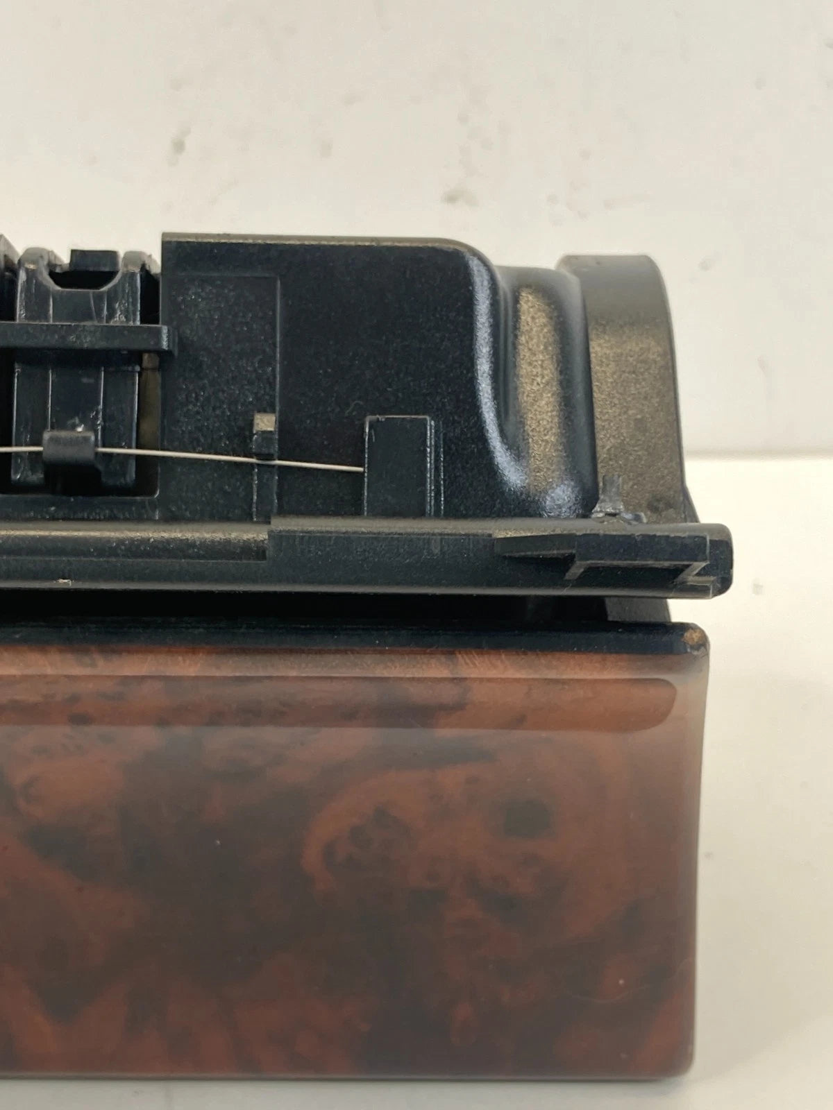 1998-2002 MERCEDES-BENZ E430 E320 CENTER CONSOLE ASHTRAY & LIGHTER ASSEMBLY OEM
