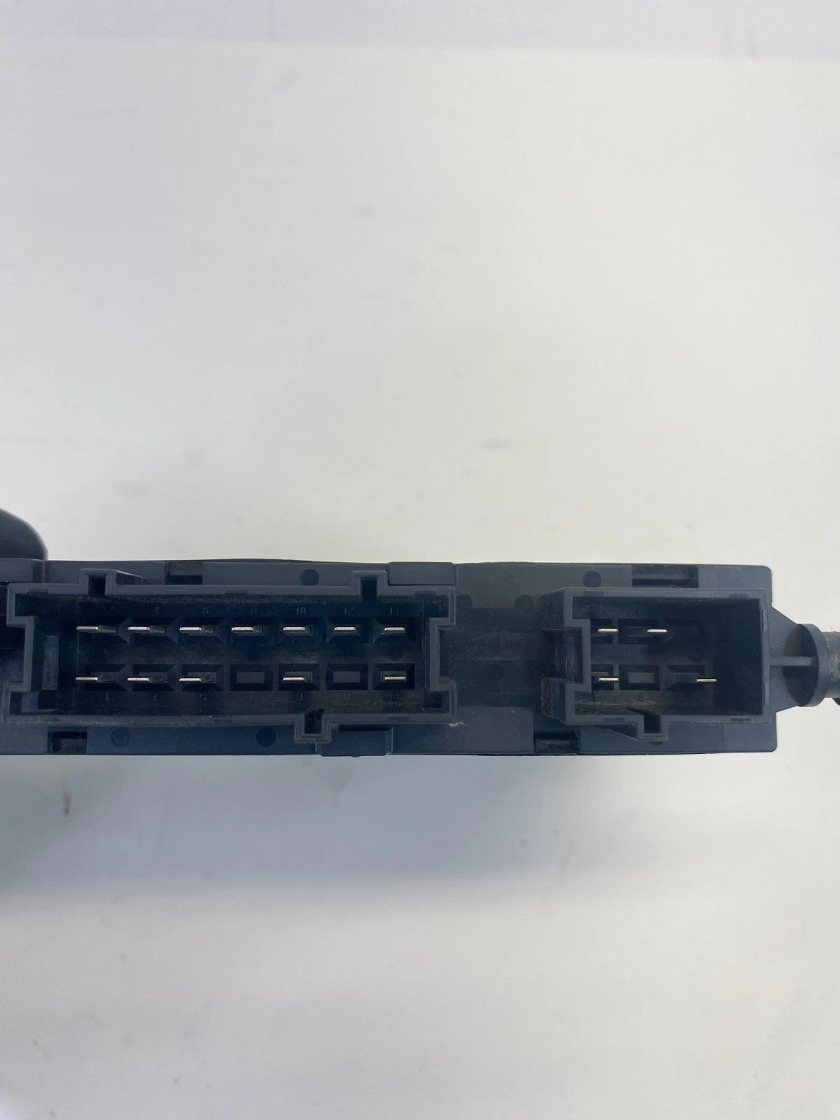 2011-2013 Dodge Durango Left Driver Side Memory Computer Control Module OEM