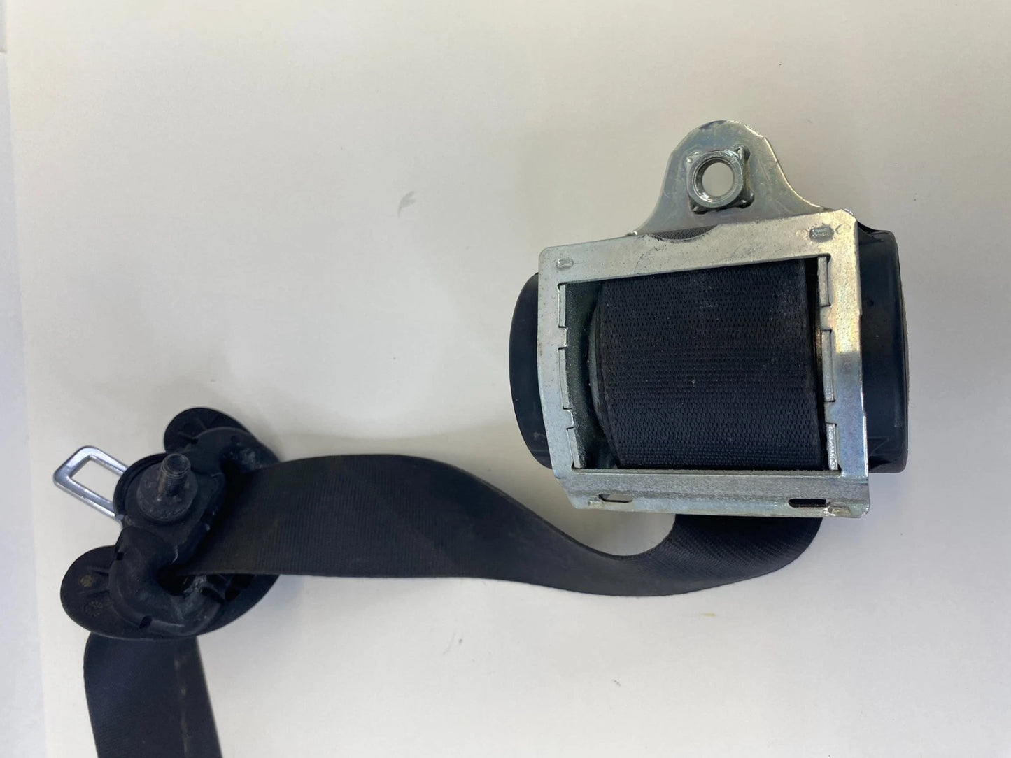 2006-2008 MINI COOPER FRONT RIGHT PASSENGER SEAT BELT RETRACTOR 608201500B OEM