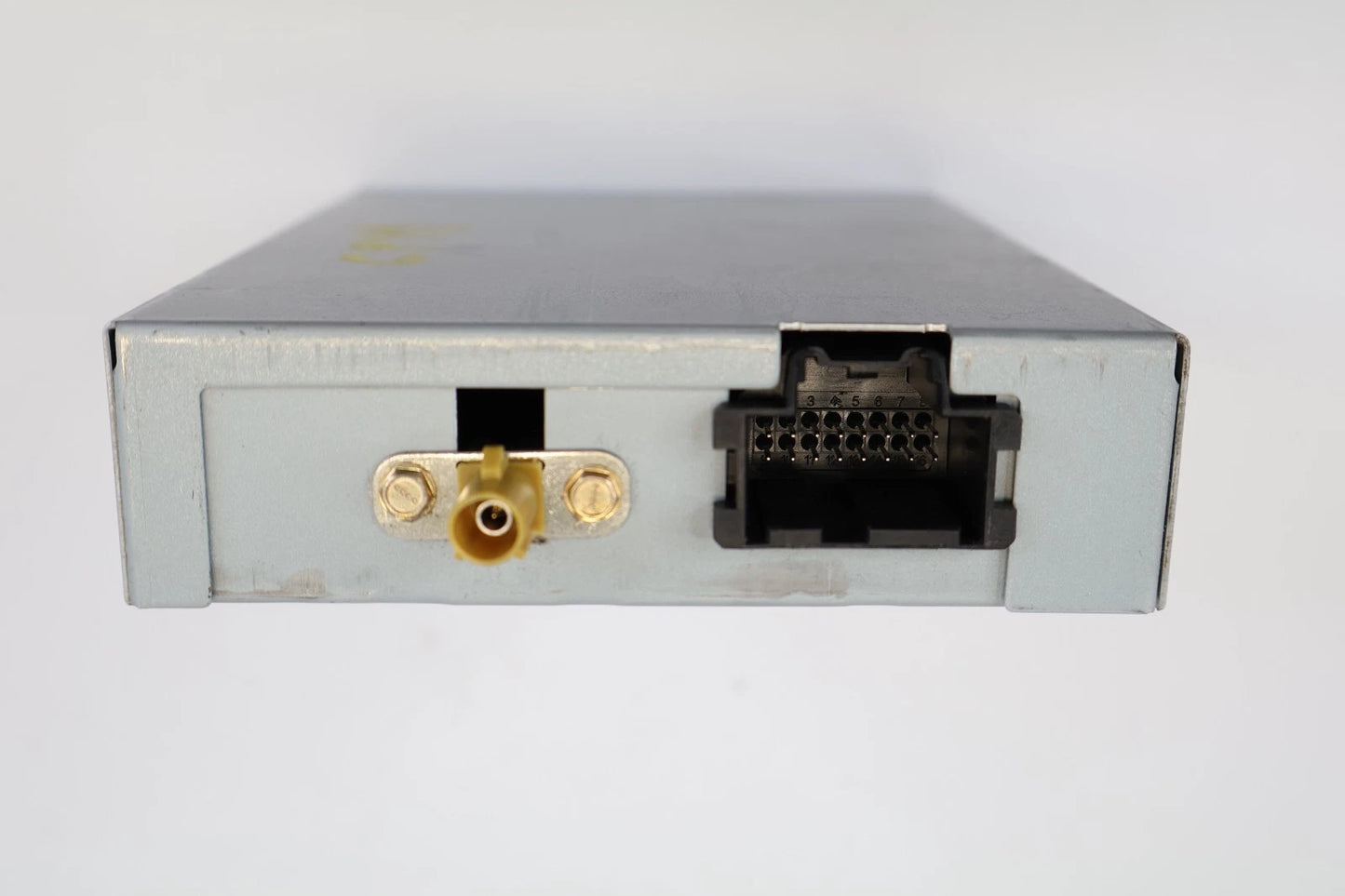 2009-2017 CHEVROLET TRAVERSE XM SATELLITE RADIO RECEIVER MODULE OEM 20938347