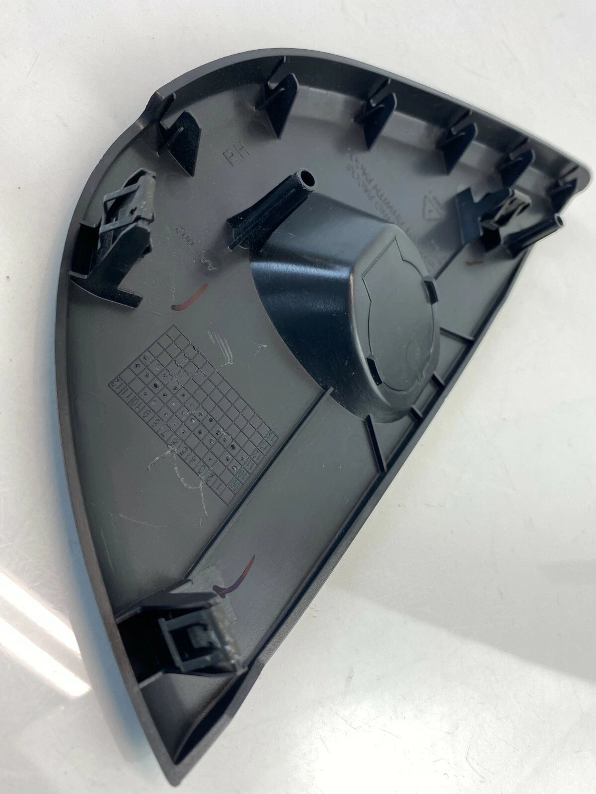 2011-2018 VOLVO S60 RIGHT SIDE DASH END CAP COVER TRIM PANEL 30791680 OEM
