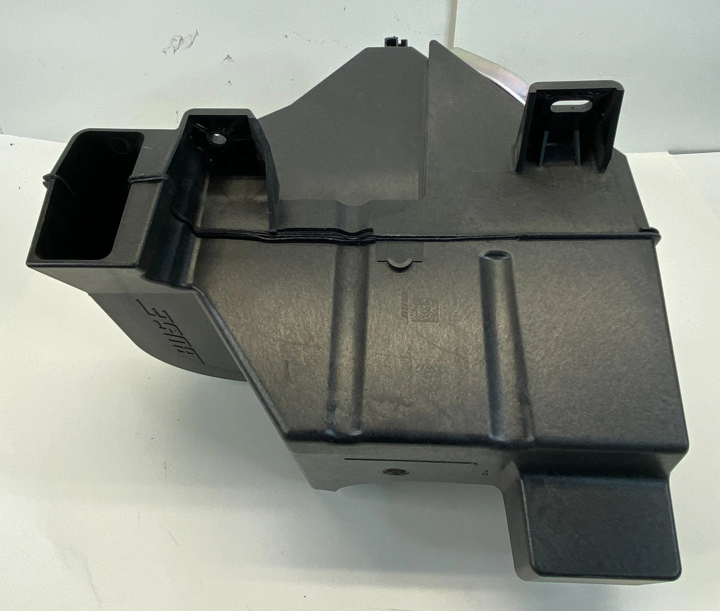 09-17 TRAVERSE 07-16 ACADIA CENTER CONSOLE SUBWOOFER BOX SPEAKER BOSE 15122608