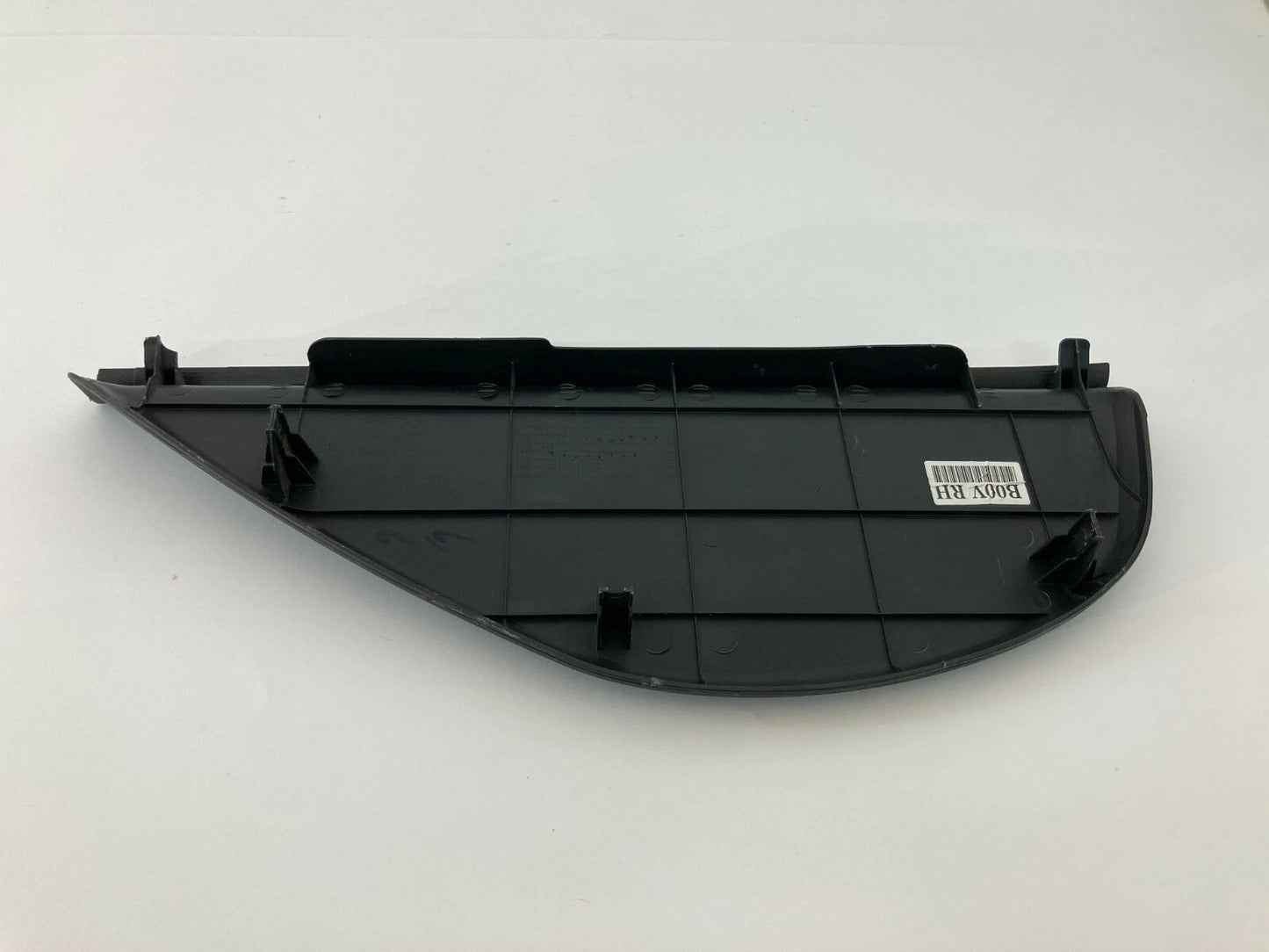 2007 2008 HYUNDAI ENTOURAGE DASH RIGHT PASSENGER END CAP COVER TRIM 84788-4D000