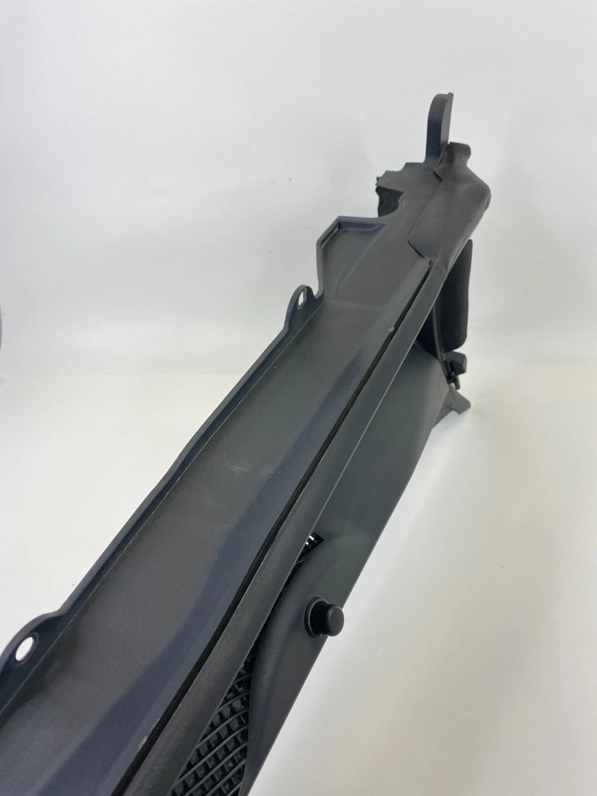 2013-2015 CHEVY CHEVROLET MALIBU COWL PANEL COVER GRILLE AIR INLET 22937516 OEM