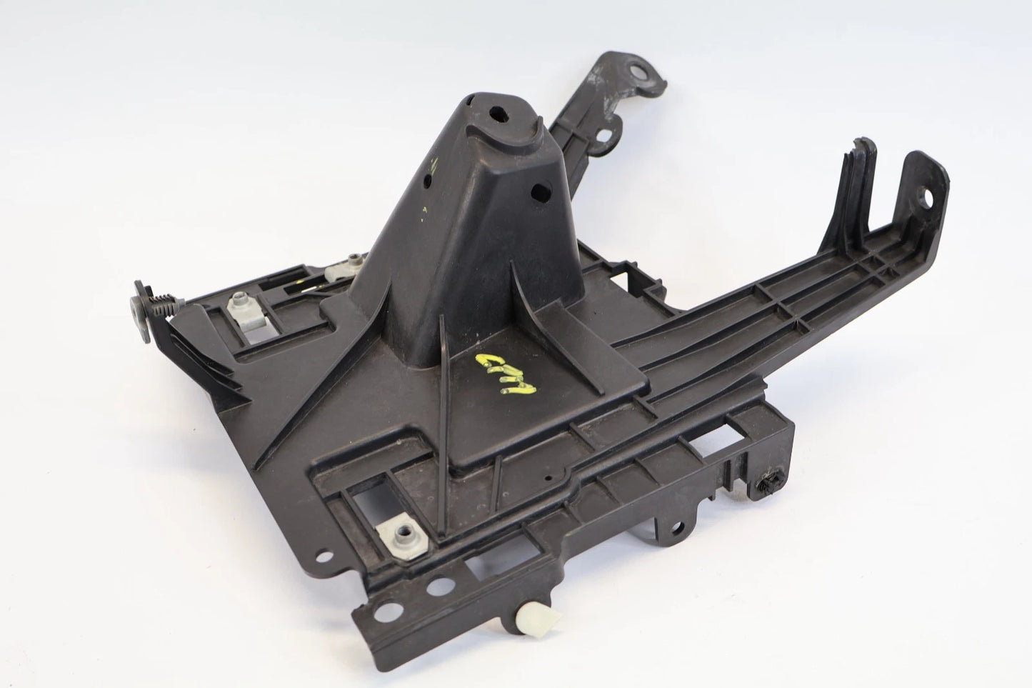 2020-2024 FORD EXPLORER 2.3L ENGINE CONTROL MODULE BRACKET COVER L1MA-12A692-AB