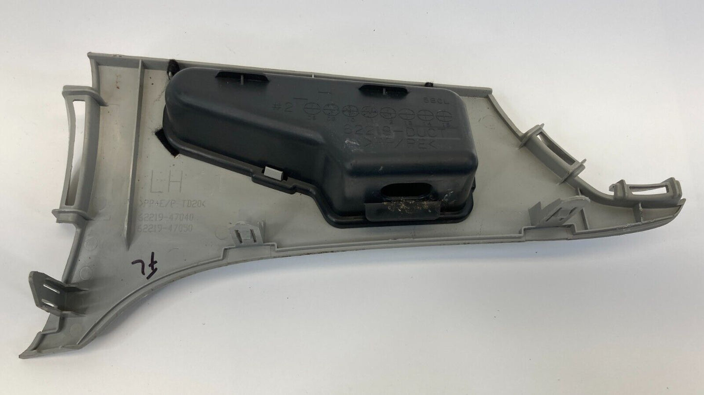 2010-2015 Toyota Prius Front Left Driver Side Corner Vent Cover Trim 62219-47040