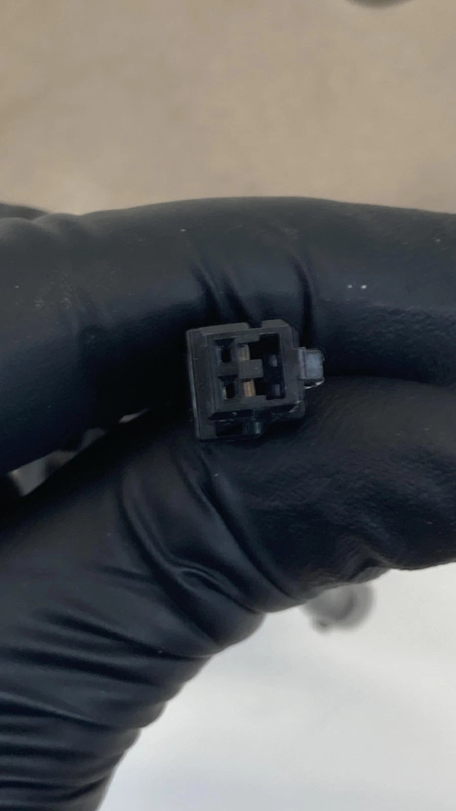 1998-2002 LINCOLN TOWN CAR RIGHT SIDE SUNVISOR SUN VISOR SHADE LIGHT MIRROR OEM