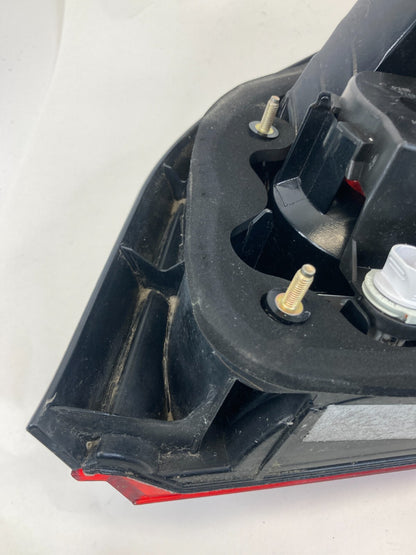 2006 2007 BMW 530xi Sedan Rear Left Driver Side Tail Light Taillight 7165739