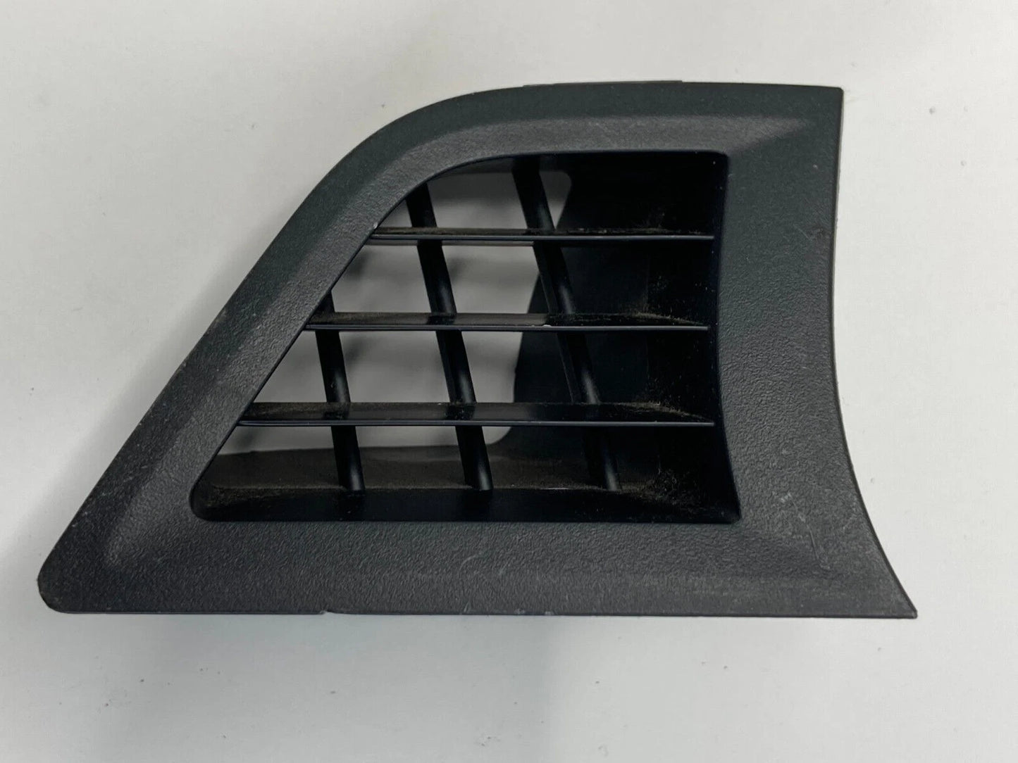 10-14 SUBARU LEGACY OUTBACK RIGHT DASH AC AIR VENT DEFROSTER GRILLE 66115AJ000