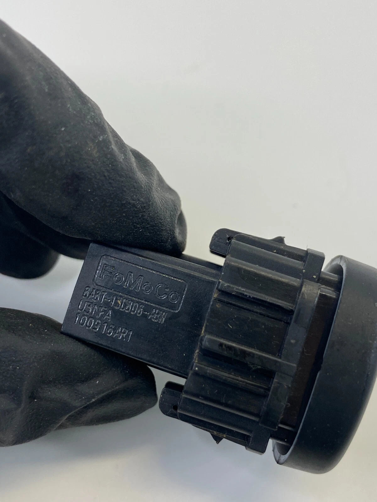 08-12 FORD ESCAPE AMBIENT COURTESY LIGHT CONTROL SWITCH BUTTON 8A8T-13D806-ABW