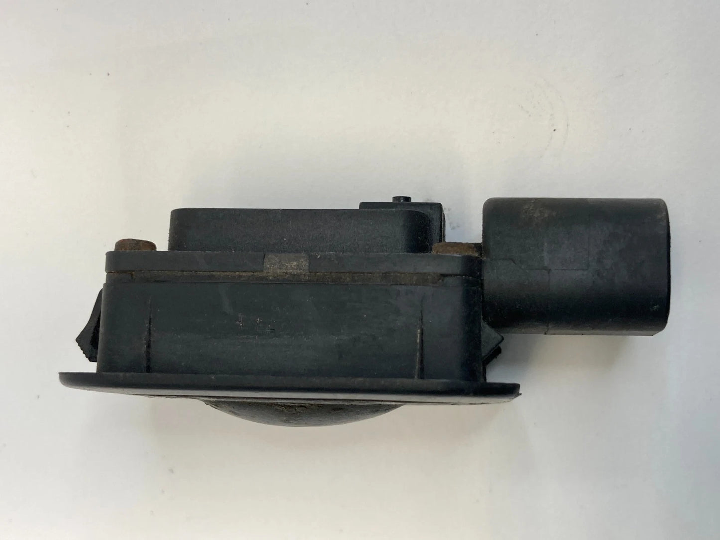 2008-2014 FORD ESCAPE TAILGATE TRUNK LID RELEASE BUTTON SWITCH IL2T-14K147-AA