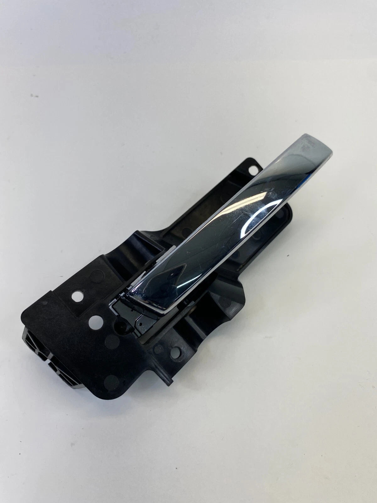 11-16 CHRYSLER TOWN & COUNTRY FRONT RIGHT INTERIOR DOOR HANDLE 68066552AA OEM