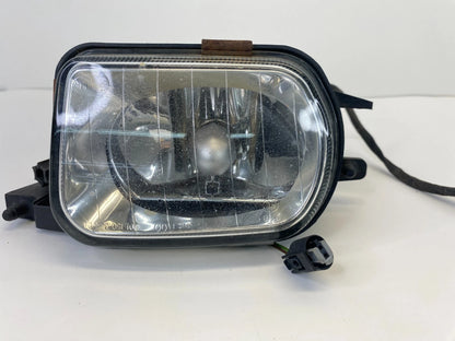 2001-2005 MERCEDES-BENZ C240 FRONT RIGHT SIDE FOG LIGHT LAMP 160720-00 OEM