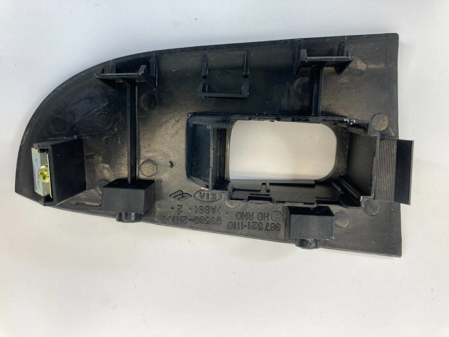 07-10 HYUNDAI ELANTRA REAR RIGHT BACK SIDE DOOR WINDOW SWITCH BEZEL 93580-2H100