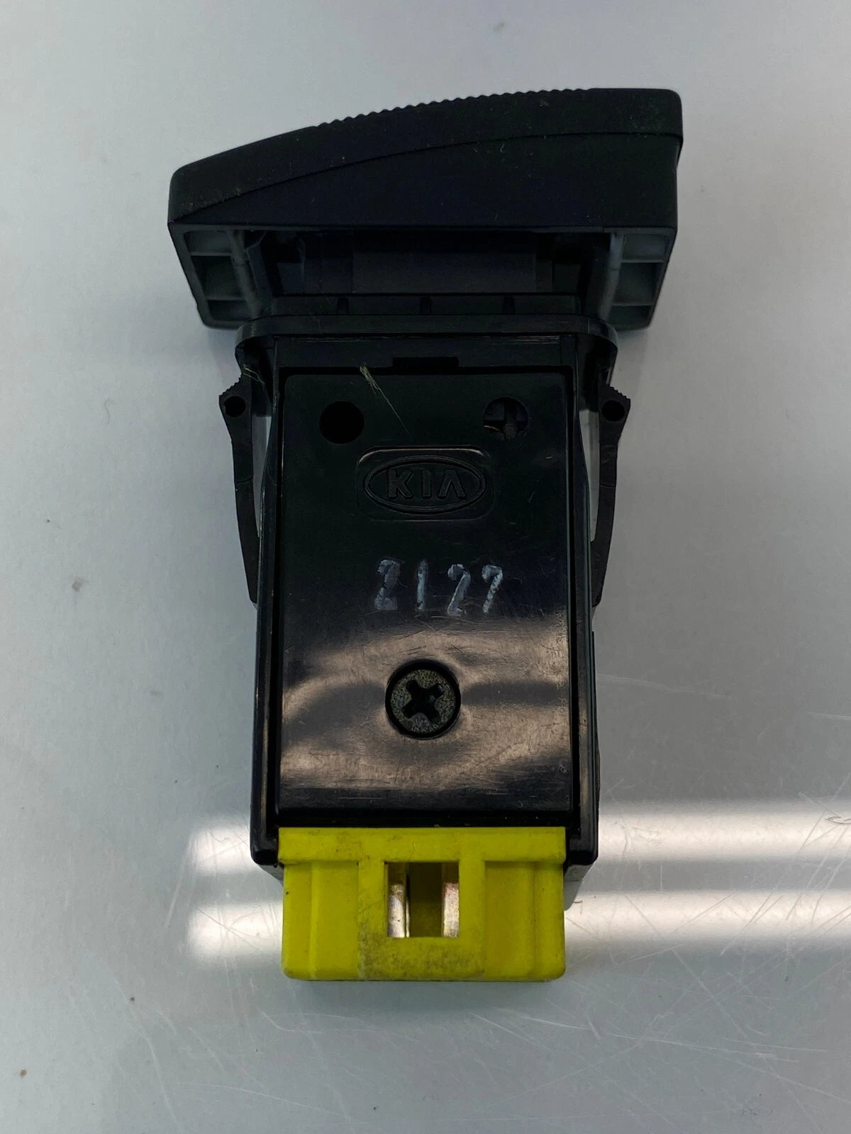 2002 2003 2004 KIA SPECTRA REAR HEAT DEFROST BUTTON CONTROL SWITCH OEM