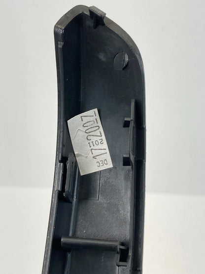 12-15 VOLKSWAGEN PASSAT FRONT LEFT SIDE DOOR PULL HANDEL TRIM BEZEL 561867171
