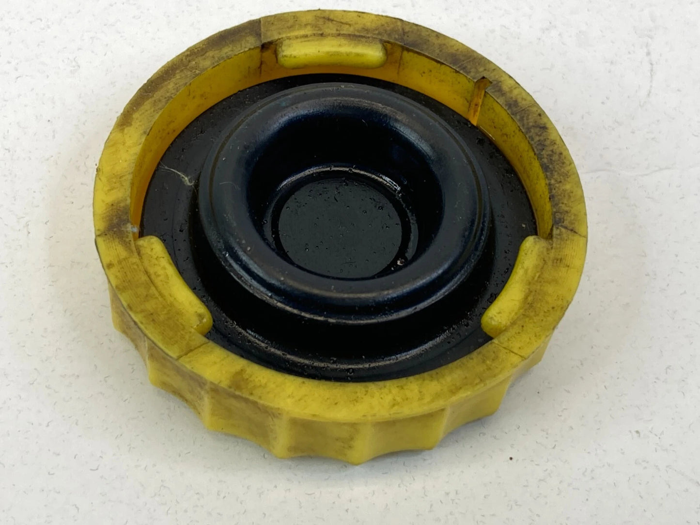 2007-2010 CHRYSLER SEBRING BRAKE FLUID MASTER CYLINDER RESERVOIR TANK CAP COVER