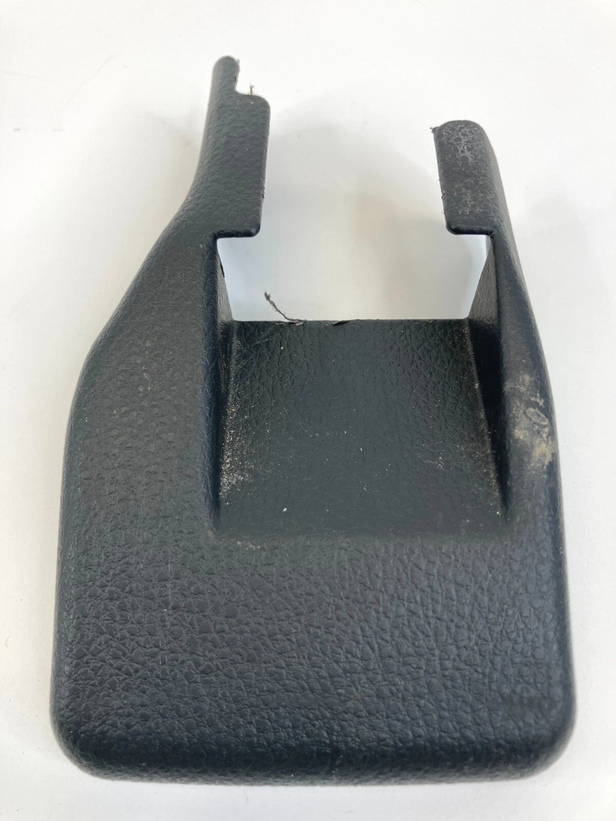 2003-2007 NISSAN MURANO REAR SEAT LEFT SIDE RAIL TRACK END COVER TRIM BEZEL OEM