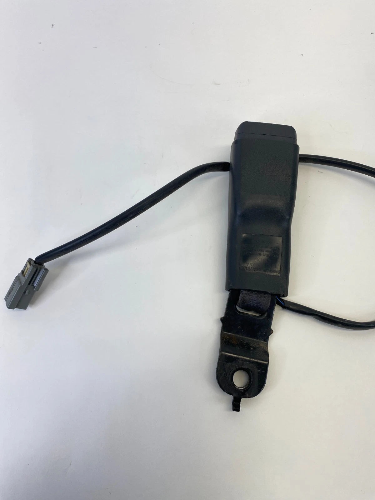 2005 CHRYSLER 300 FRONT LEFT DRIVER SIDE SEAT BELT BUCKLE 1BX251DVAA OEM