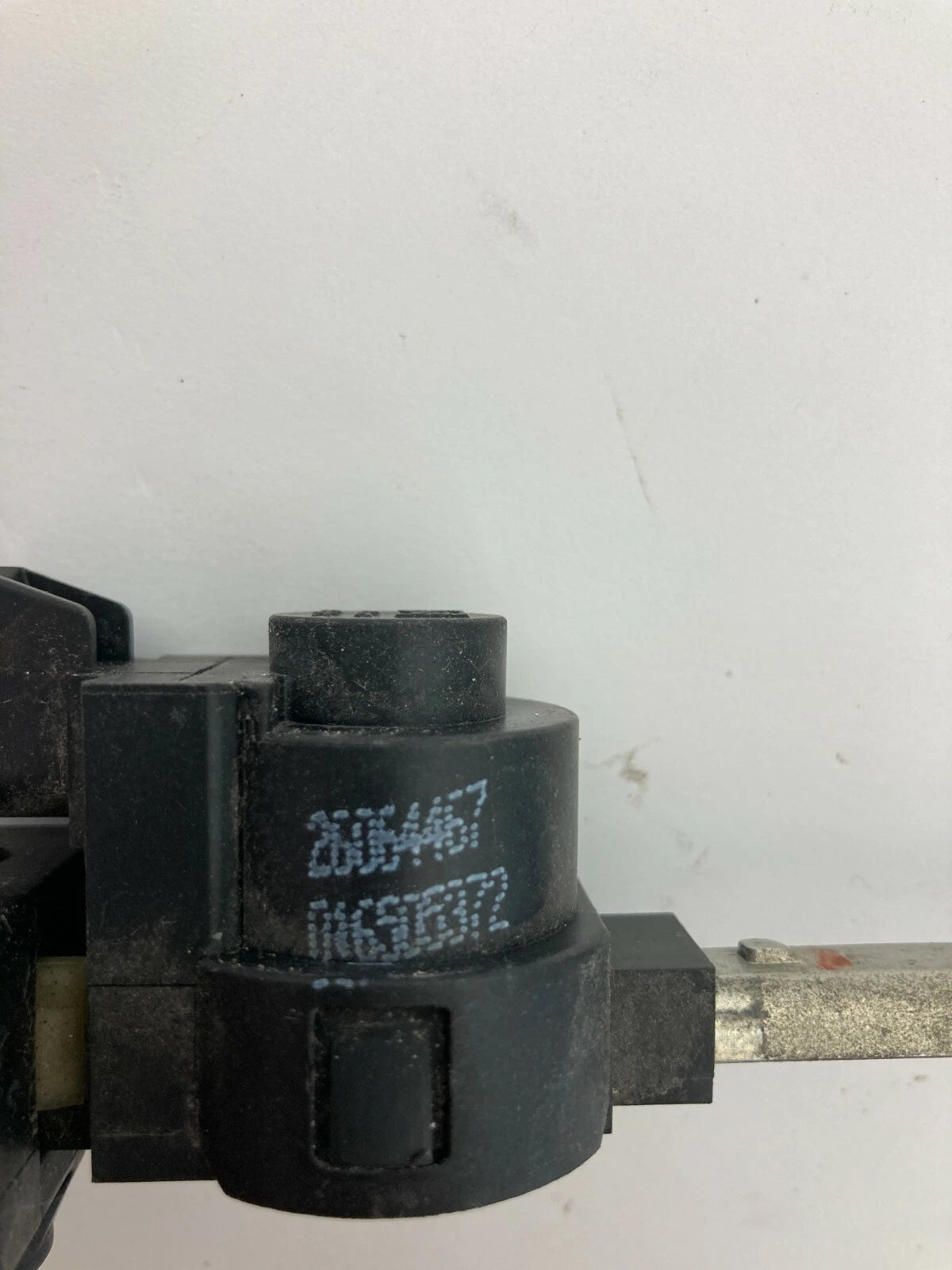 1996-2002 CHEVY EXPRESS 3500 2500 SHIFT INTERLOCK SOLENOID ACTUATOR 2606447 OEM