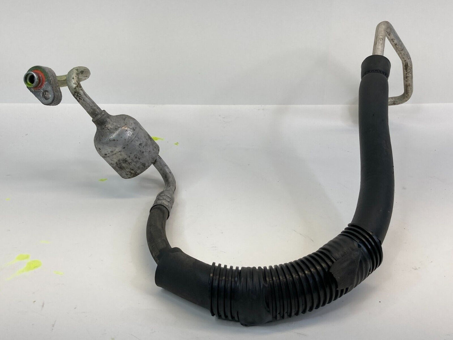 08-12 Ford Escape 08-11 Mariner 2.5L L4 A/C AC Refrigerant Discharge Hose Line