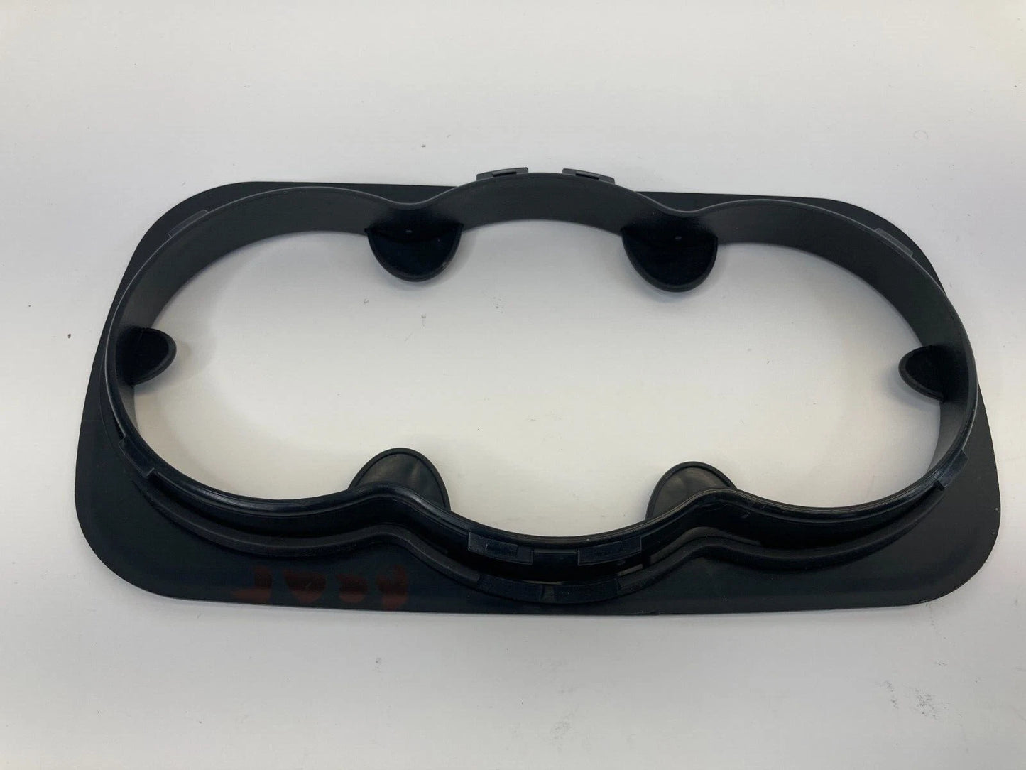 2006-2011 MERCEDES BENZ ML350 REAR SEAT ARMREST CUP HOLDER SURROUND TRIM BEZEL