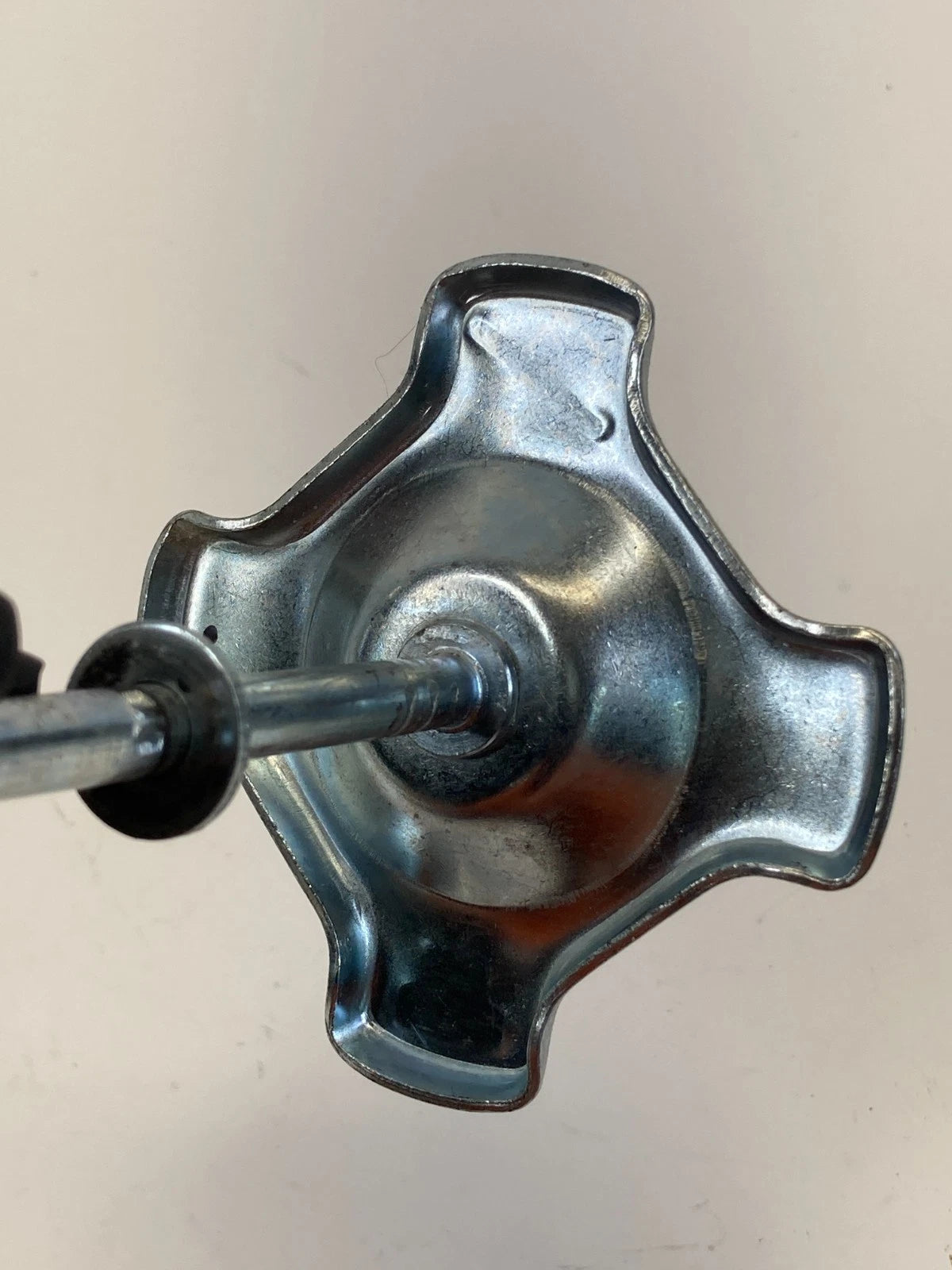 2016-2019 FORD INTERCEPTOR UTILITY SPARE TIRE HOLDER RETAINER HOLD DOWN BOLT OEM