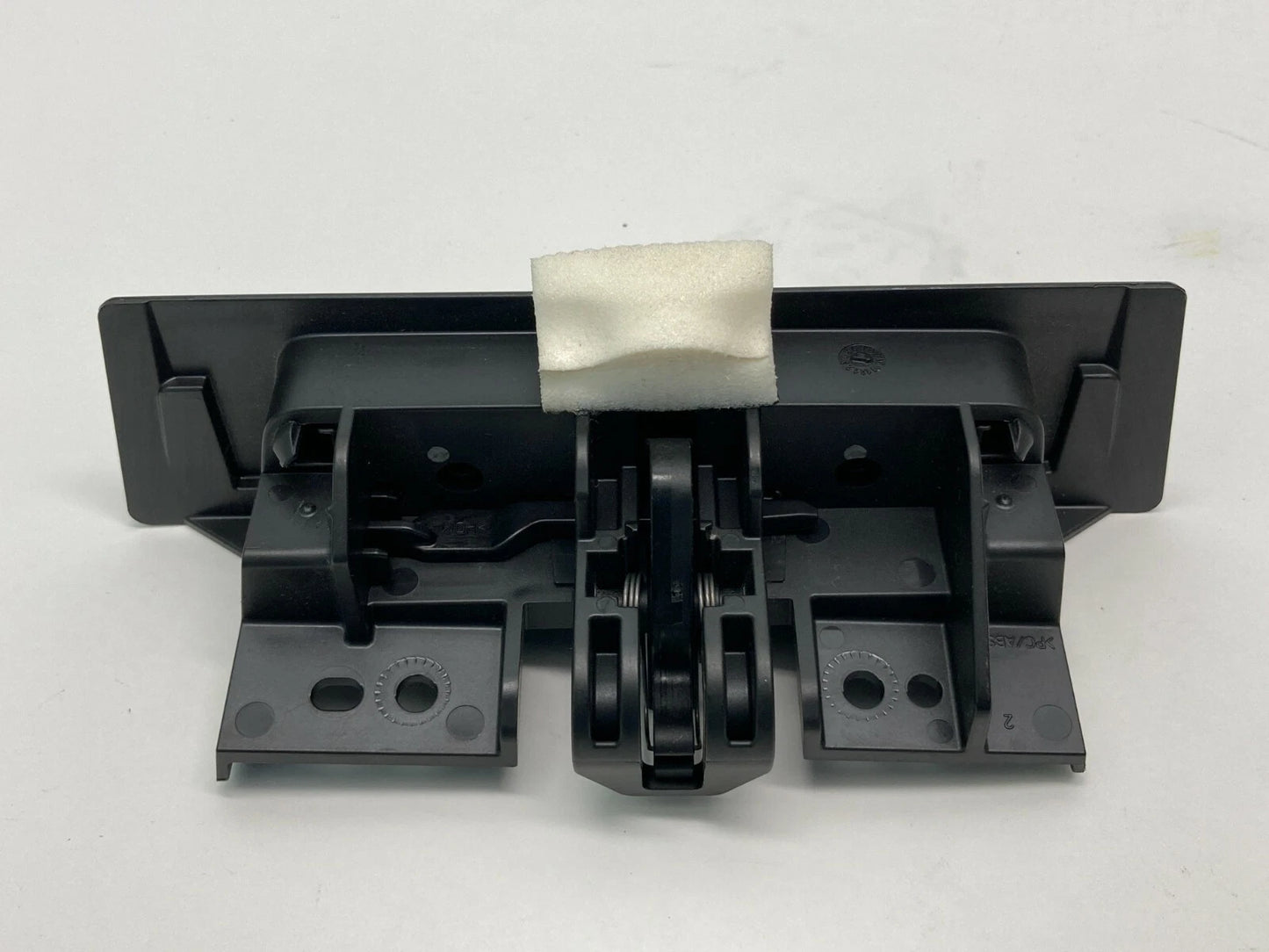 2008 2009 2010 DODGE GRAND CARAVAN UPPER DASH GLOVE BOX LATCH LOCK BUTTON TRIM