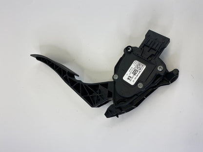 2011-2015 Chevrolet Cruze Accelerator Gas Pedal w/ Position Sensor 13252702