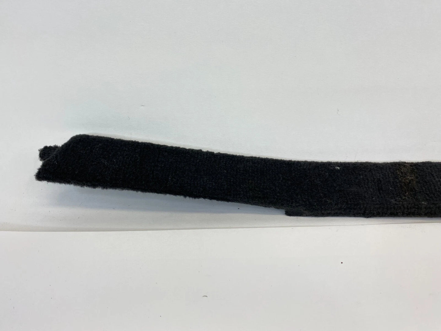 06-10 BMW 5-SERIES 550I RIGHT CENTER CONSOLE MOLDING CARPET TRIM 51167059952 OEM