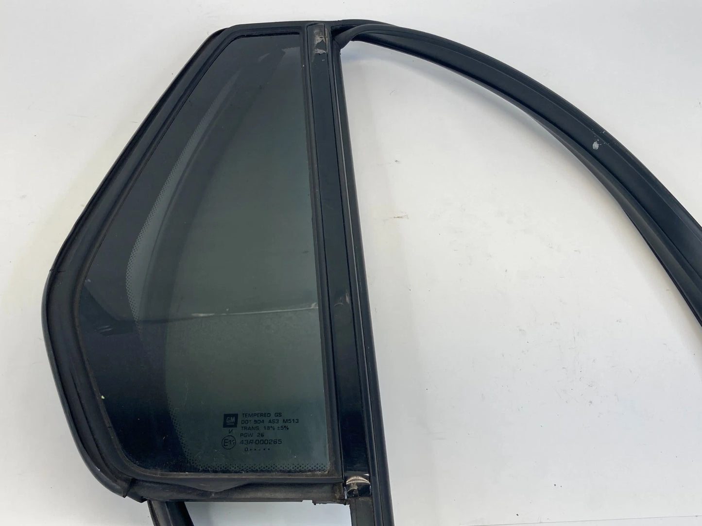 2010-2017 GMC TERRAIN REAR RIGHT DOOR VENT GLASS STATIONARY QUARTER WINDOW OEM