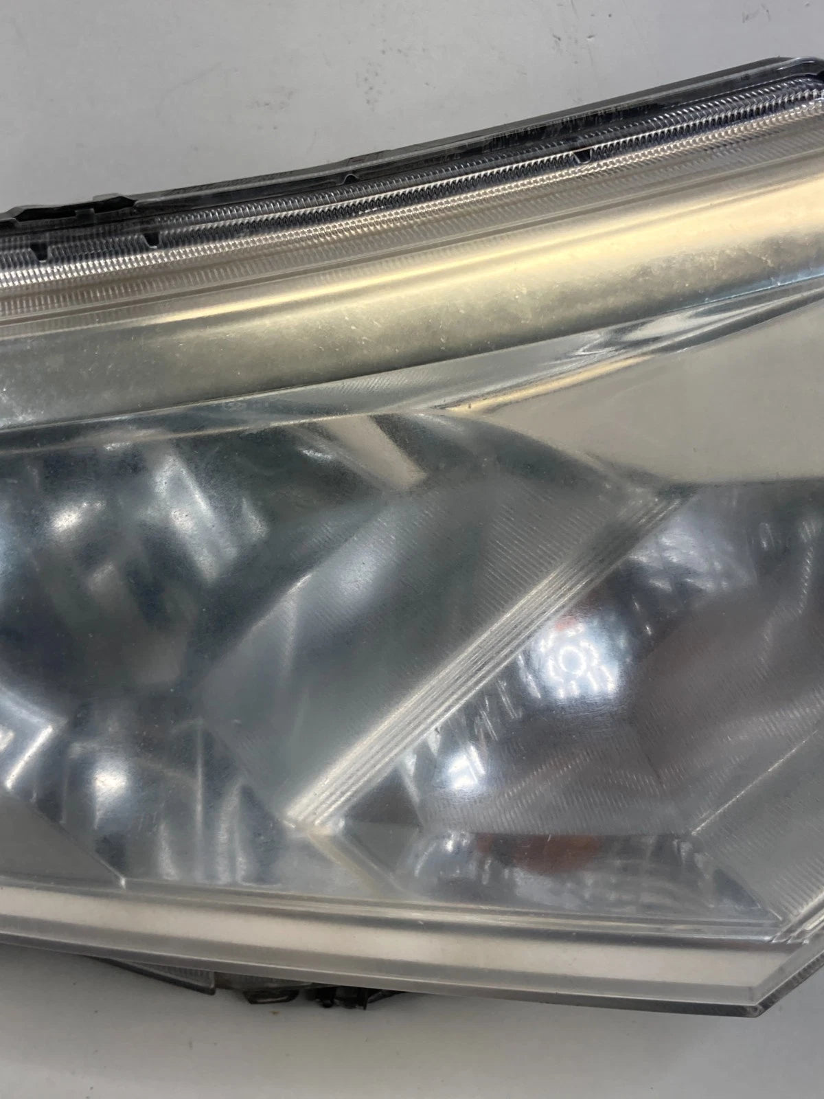 2012-2017 Nissan Quest Front Right Passenger Headlight Headlamp Halogen OEM