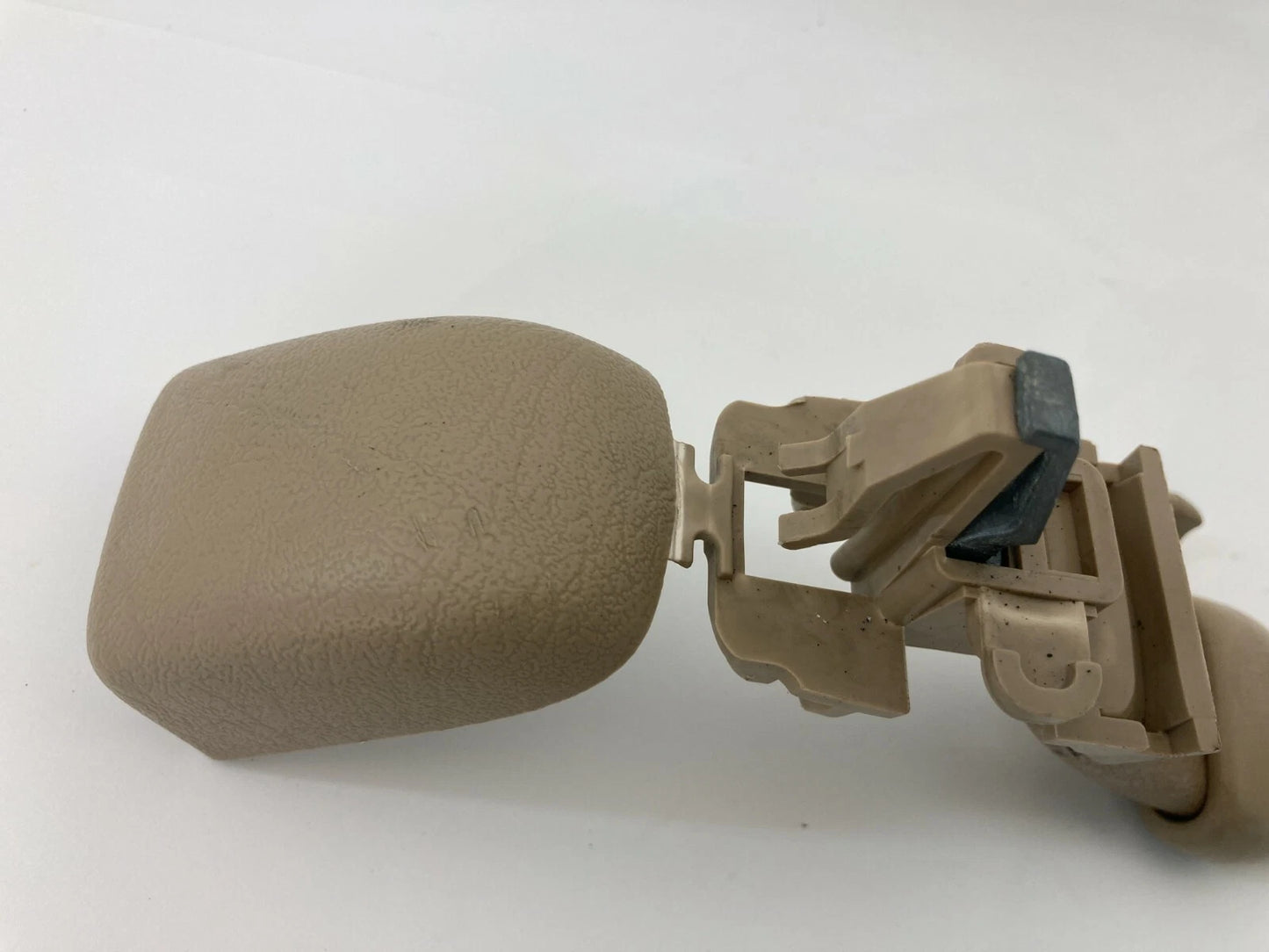 2003-2006 ISUZU ASCENDER REAR RIGHT SIDE ROOF GRAB GRIP HANDLE ASSIST OEM