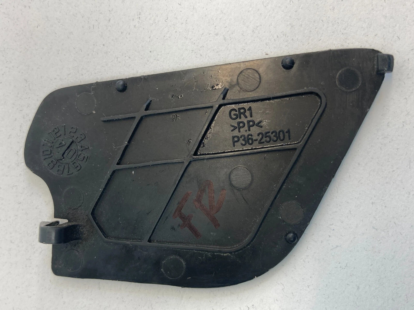 04-08 ACURA TL FRONT RIGHT SIDE DOOR INTERIOR HANDLE SCREW COVER CAP P3625301