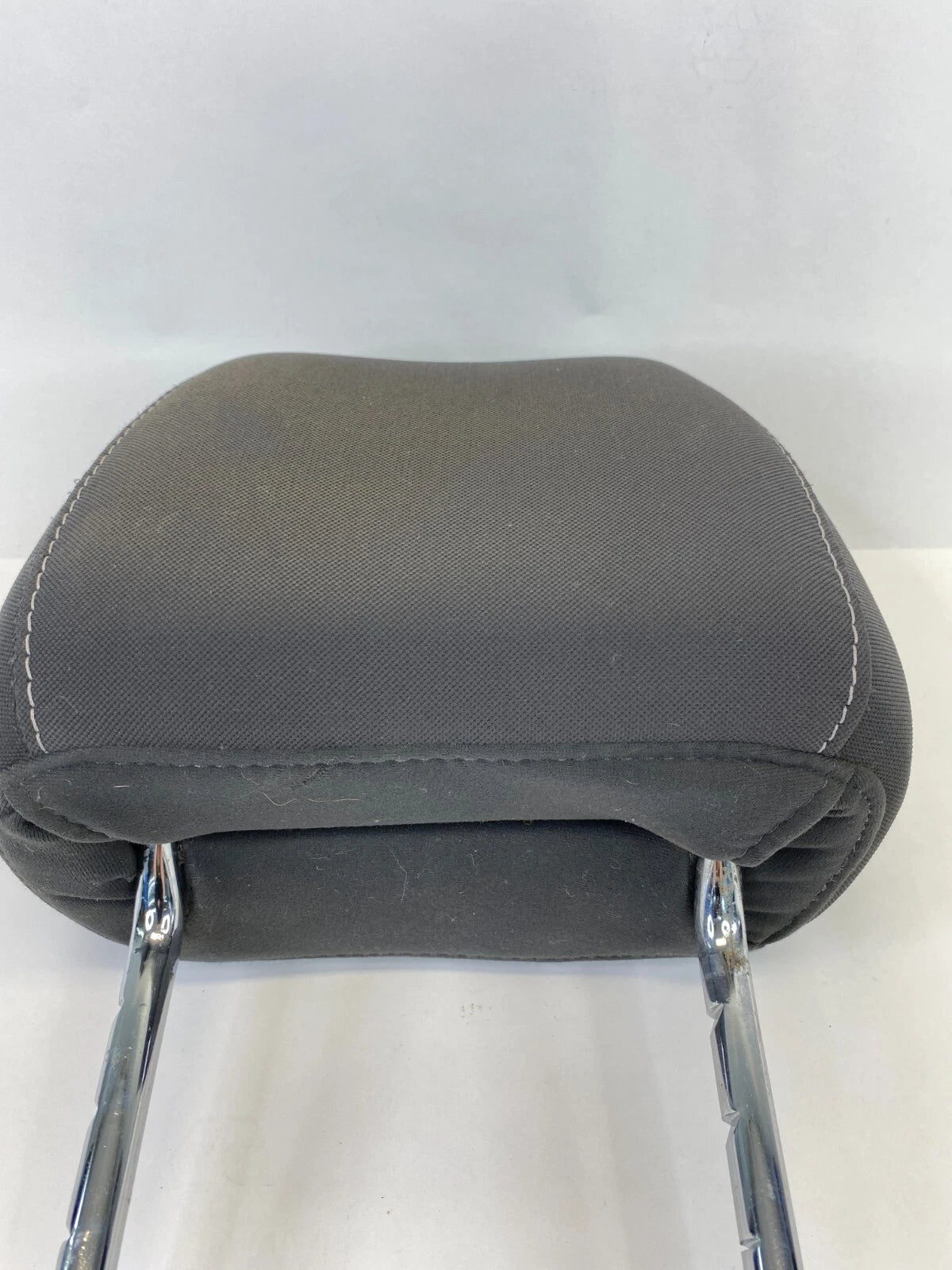 2013 2014 2015 FORD ESCAPE FRONT LEFT DRIVER SEAT HEADREST HEAD REST OEM