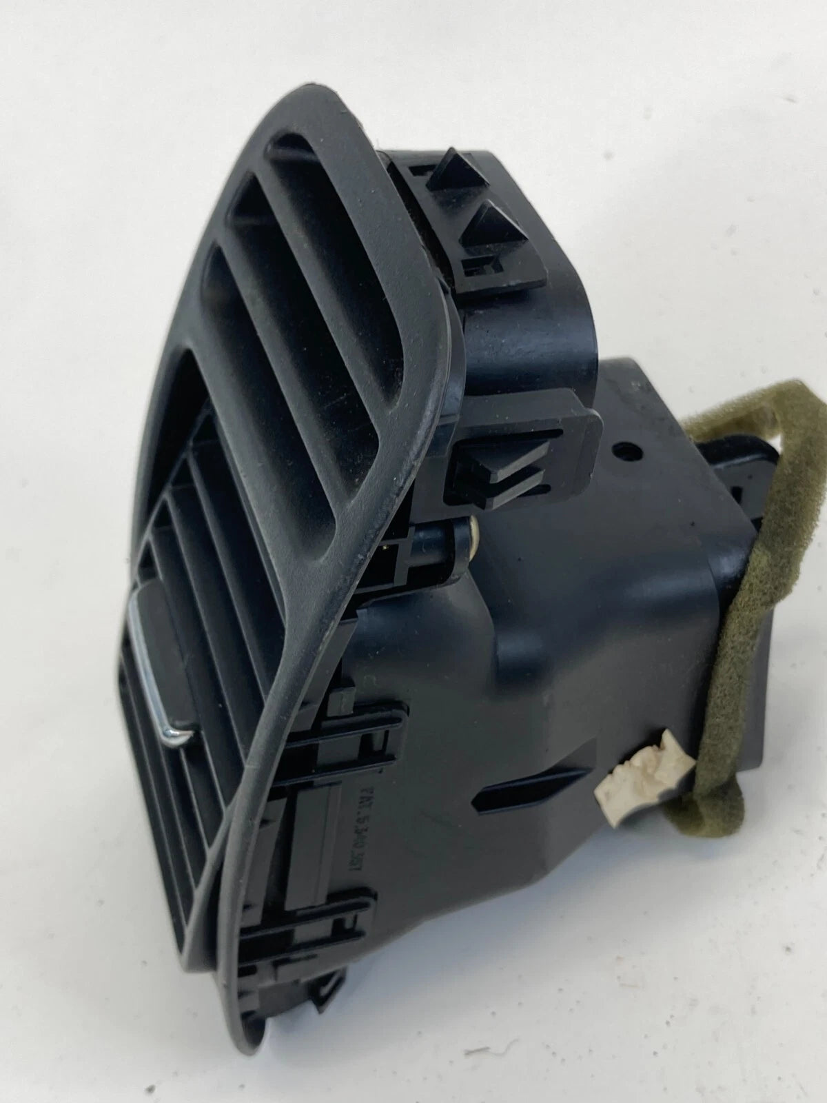 2001-2005 HONDA CIVIC DASH RIGHT PASSENGER OUTLET SIDE A/C AIR VENT GRILLE OEM