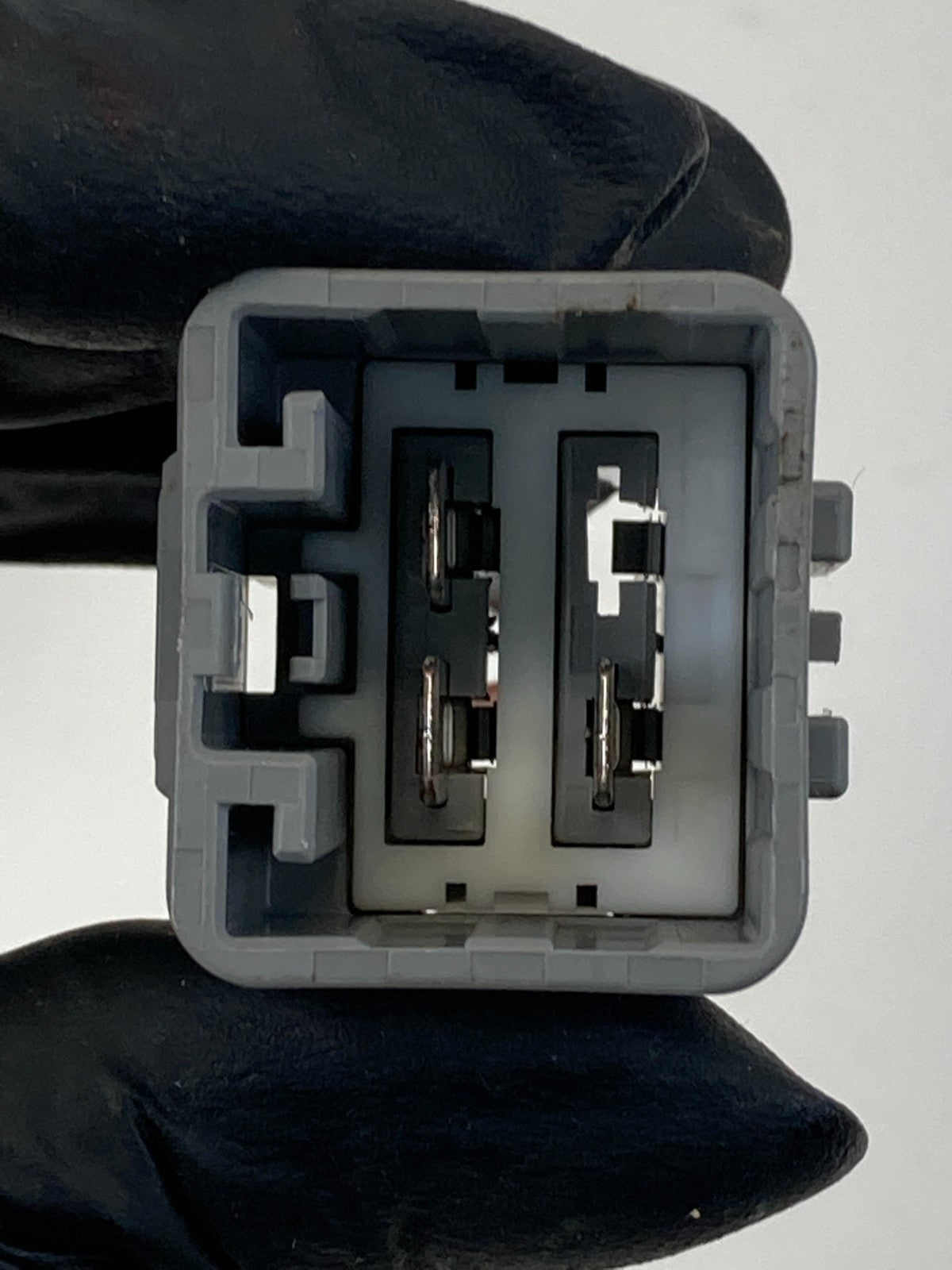 2013-2018 Ford C-Max AC 110V 60Hz Power Outlet Plug Socket OEM